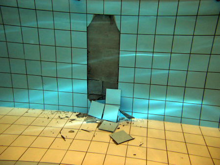 besch�digte Fliesen